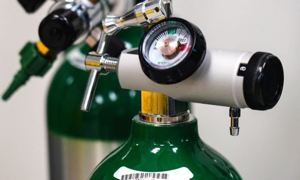 Oxygen Cylinder- Definition Uses And Benefit 